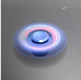 Kids Football TROTTOLE giocattolo Spinner Multi-Color LED Flash Luce Gyro Musica L
