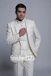 Fashionable Groom Tuxedos Groomsmen Ivory Shawl Lapel Best Man Suit Wedding Men's Blazer Suits (Jacket+Pants+Tie) K314