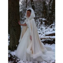 Top Rated Winter Wedding Capes With Faux Fur Edge Hooded Tea-Length Bridal Wedding Cloak Champagne Satin Bride Poncho Wraps