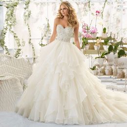 designer bride dresses UK - 2018 designer sleeveless organza Wedding Dresses with sweetheart Bridal Gown Bride dresses ball gown wed dress