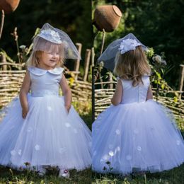 Cute Ball Gown Baby First Communion Dresses Sleeveless Tulle Long Flower Girl Dress For Wedding With Flora Appliques Custom Made Gowns