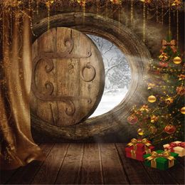 Interior Dwarf Lodge Photography Background Vintage Wooden Door Printed Christmas Tree Gift Boxes Gold Curtain Winter Snow Scenic Backdrops