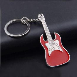 Musikinstrument Schlüsselanhänger Emaille Gitarre Schlüsselanhänger Halter Tasche hängt Charms Modeschmuck Zubehör Drop Ship 240238