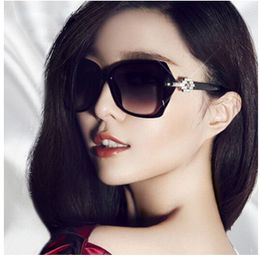 New Women Oversize Sunglasses Anti-UV Eyewear Radiation protection Glasses For Women 10PCS/Lot Free Shipping