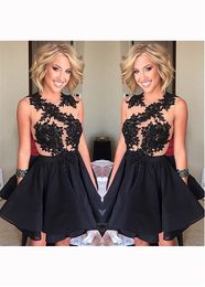 Jewel Neckline A-line Homecoming Dresses With Lace Appliques See Through Cocktail Dresses Black Short Prom Dress