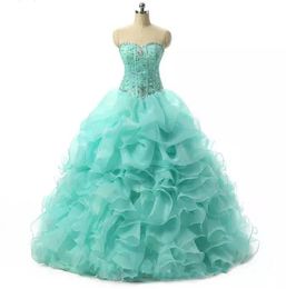 2018 Elegante Ballkleider Mint Blau Quinceanera Kleider mit Perlen Kristallen Süße 16 Kleider 15 Jahre Prom Kleiderleiter Stock QS1028