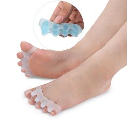 New Toe Hallux Valgus Corrector Gel Silicone Bunion Corrector Toe Protector Straightener Spreader Separator Foot Care Tool 4 Colors