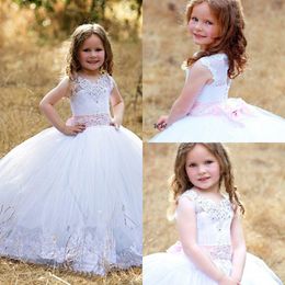 Beautiful Princess Flower Girls Dresses Jewel Sleeveless Girls Pageant Gowns With Applique Beaded Bow Back Lace-up Custom Cupcake Dresses