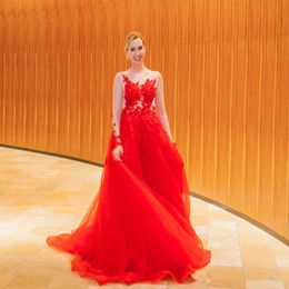 Red Lace Evening Dresses See Through Long Prom Dresses vestidos de festa Lace Applique Long Sleeve Illusion Party Gowns Evening Gown