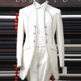 2018 New Arrival Groom Tuxedos Groomsmen Shawl White Lapel Best Man Suit/Bridegroom/Wedding/Prom Suits (Jacket+Pants+Tie+Vestf)