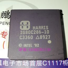 IG80C286-10 . Harris IG80C286 . CPGA-68 pin gold ceramic package chips / Vintage PGA microprocessor collect . 286 old cpu , 80286 processor