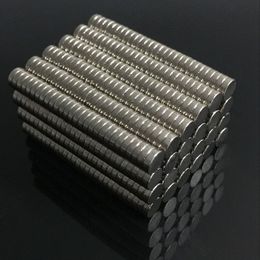 Whole- 1set 100pcs 4mm x 1mm Small Round Neodymium Disc Magnets Dia N35 Strong Rare Super Powerful Earth Magnet256b