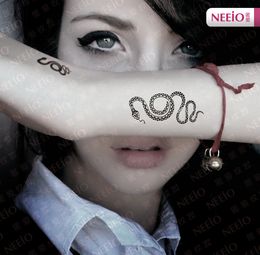 Wholesale-2016 New Top Fashion Temporary Tattoo Stickers Personality Snake Hand / Wrist Sticker Waterproof Multigraph