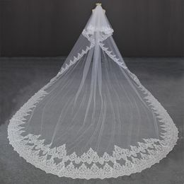 Luxury 5 Meters Lace Edge 2 Layers Bling Sequined Lace Wedding Veil With Comb 2 T Bridal Veil Wedding Accessories