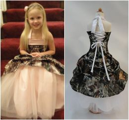 Flower Girl Dresses Camo Gown Halter Neck Unique Design Ball Gown Floor Length Lace Up Back Sweet Kids Wear Cheap Price Communion Dresses