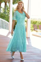 Elegant Tea Length Lace Mother Of The Bride Dresses Scoop Neck Wedding Guest Dress With Short Sleeves A-Line Plus Size Formal Gowns 415