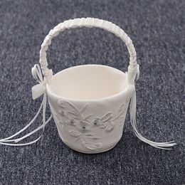 2019 New Flower Girl Baskets for Weddings Beautiful Beige Satin Flower Basket Sets with Lace Appliques 14.5cm*22.5cm Fast Shipping
