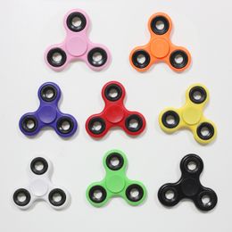 tri box UK - Magical finger Spinner toys 8 colors Hand Spinner with retail box Tri Fidget spinners matel ball bearingl Desk Focus Toy