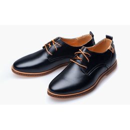 oxford Casual shoes Men Fashion Men Leather Shoes Spring Autumn Flat Patent Leather Men Shoes