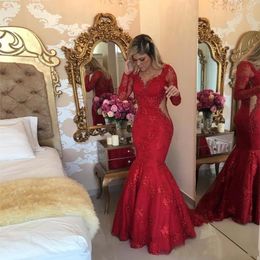 Rote Abendkleider, sexy U-Ausschnitt, lange Illusionsärmel mit applizierter Meerjungfrau, nach Maß, formale Abendkleider, Sweep-Zug 2017