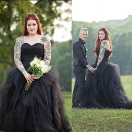 Gothic Black Wedding Dress Ruched Sweetheart Sleeveless Ruffles Skirt Wedding Dresses Halloween Bridal Gowns Sweep Train Custom Made