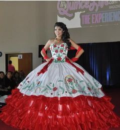 Embroidery Sexy Sweetheart Ball Gown Quinceanera Dresses Satin Sweet 16 Dress Lace Up Floor Length Vestido De Festa BM85