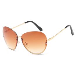 New Arrival Fashion Sunglasses for women half frame metal oversized Eyeglasses female party travel outdoor Vintage Sun Glasses