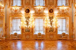 Resplendent Wedding Photography Backdrop Luxury Palace Chandelier White Curtains Windows Indoor Party Photo Booth Background Vintage