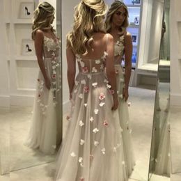 Vestidos De Fiesta Abiti da sera sexy trasparenti Cinghie a cuore aperto Indietro Fiori 3D Abiti da cerimonia lunghi da ballo formale Custom Made