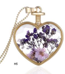 Love Heart Pendant Necklace Crystal Dried Flower Inside Korean Style Plants Blossom Neck Chain Jewelry for Valentine s Day Gift