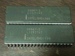 D8087 . D8087-1 , D8087-2 . 16-BIT, MATH COPROCESSOR , 8087 old cpu . dual in-line 40 pin dip ceramic package , CDIP40 / Vintage chips IC