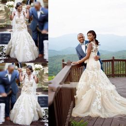 Champanhe Sul Africano Laço Vestidos de Casamento Sexy Sheer Neck Sem Mangas Appliqued Tulle Vestidos De Noiva Com Faixa de Fita Casamento Vestidos 2017