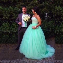2017 Sweetheart Mint Green Ball Gown Quinceanera Dresses with Crystals Beaded Plus Size Formal Prom Pageant Debutante Party Gown BM62