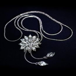 Zircon Snowflake Long Necklace Sweater Chain Fashion Fine Metal Chain Crystal Rhinestone Flower Pendant Necklaces Adjusted