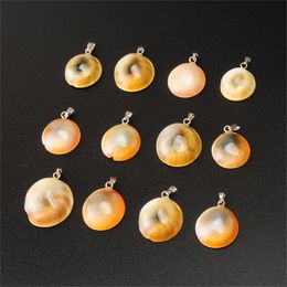 Beautiful Small Natural Shell Stone Pendulum Luxurious Snail Shape Real Agate Charms Beads Animal Pendants for Men and Women Jewellery Vintage