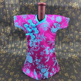 High Quality Handmade Chinese cheongsam Wine Bottle Cover Bag Party Table Decoration Silk Brocade Bottle Clothes Packaging Pouch