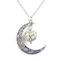 Glowing In The Dark Pendant Necklaces Silver Chain Necklaces Hollow Moon Heart Choker Necklace Collares Statement Jewelry