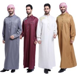 2017 Moda de moda estilo saudí Thob Thoub Abaya Robe Daffah DishDasha Islámica Árabe Kaftan Ropa musulmana para hombres