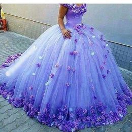 New Gorgeous Cheap Lilac Quinceanera Dresses Ball Gown Off Shoulder With Flowers Sweet 16 Sweep Train Plus Size Party Prom Evening Gowns