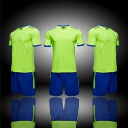 fashion Team blank Soccer Jerseys Sets,2018 new custom soccer uniform,Training Running Soccer Wears Short sleeve Running Tops With Shorts