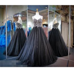 Beaded Tulle Black Prom Dresses Spaghetti Straps Bling Bling Crystals Embroidery A-Line Quinceanera Sweet 16 Party Gowns Cheap 2019 New