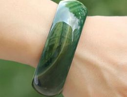 Excellent natural grass green Colour agate, hand-carved wide bracelet. The beautiful lady's choice