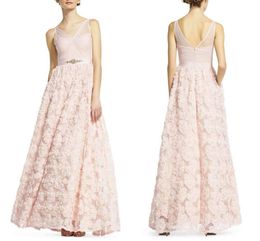 2023 Pembe Tül V-Neck balo elbiseleri Boncuklu kanat bel gülleri ile çiçek dantel zemin uzunluğu Arka Çıkar uzun resmi elbiseler akşam