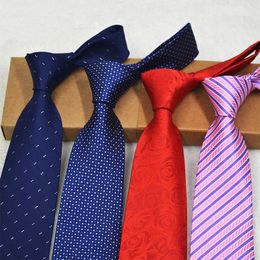 Nouveau stock cravate, costume d'affaires, cravate masculine, soie polyester, tête de flèche, cravate d'affaires 8CM en gros