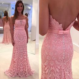 Light Pink Evening Dresses Strapless Lace Applique Prom Dresses Elegant Sleeveless Back Covered Button Mermaid Style Sweep Train Party Gowns