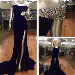 Sparkly Sexy Blue Velvet Off the Shoulder Evening Gown Mermaid Crystals Backless Pageant Dress with Split Sweep Train Prom Party Wear