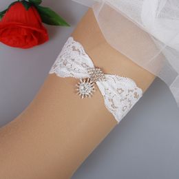 Vintage Bridal Garters Prom Garter Bridal Wedding Garter 1 Piece set White Lace Rhinestones In Stock Cheap Plus Size