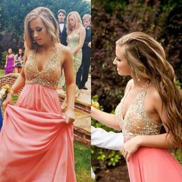 Hot Sale Halter Long Prom Dresses Sexy Backless Sparkly Crystal Beaded Evening Dresses Sexy V-neckline Floor Length Elegant Prom Gowns