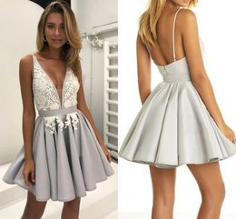 Sexy Satin Short Homecoming Dresses V Neck Spaghetti Straps Ruched Appliques Backless Mini Party Dresses Silver Petite Cocktail Gowns