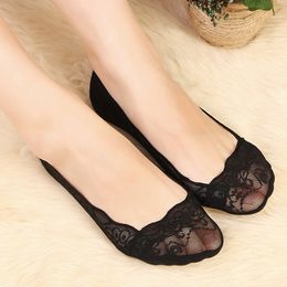 Wholesale-1Pair 2016 New Fashion Women Girls Cotton Lace Antiskid Invisible Liner No Show Low Cut Socks